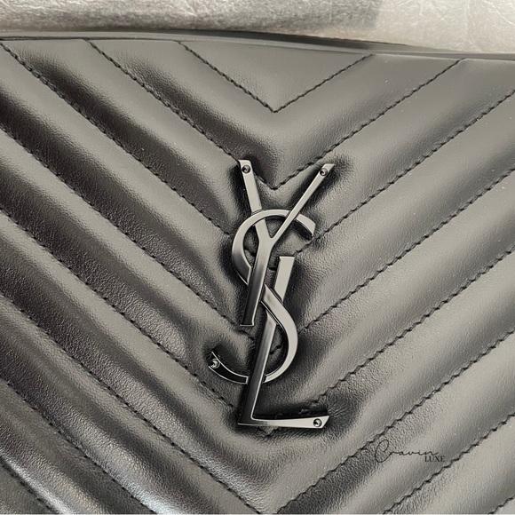 ❌❌SOLD❌❌ New Saint Laurent Lou Camera Bag Black - Picture 4 of 10